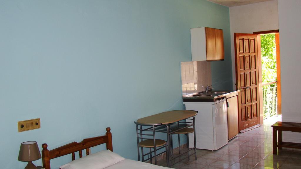Kristi Apartment Poros  ห้อง รูปภาพ