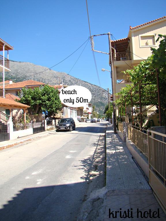 Kristi Apartment Poros  ภายนอก รูปภาพ