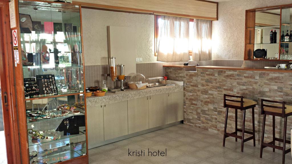 Kristi Apartment Poros  ภายนอก รูปภาพ